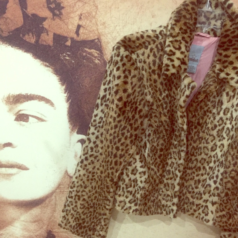 Chic Cheetah Coat sz L